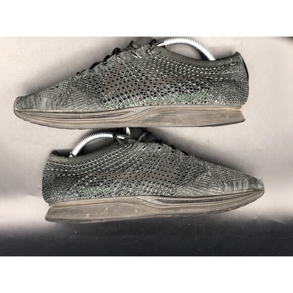 Nike Flyknit Racer Men's Size 10.5 Running Shoes Black 526628-009 - Picture 6 of 13
